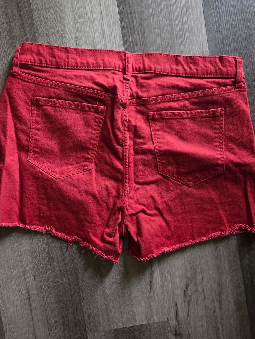Old Navy Boyfriend Shorts - Picture 2 of 4